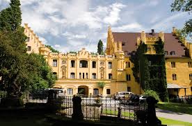 Institut Schloss Brannenburg Gebäude